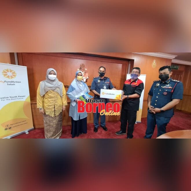 MyFundAction serah 50 pek ‘Rezeki Ummat’ kepada anggota, pesara bomba