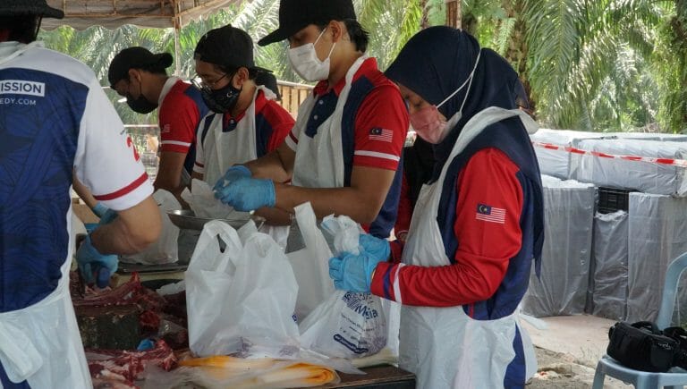 How do you keep qurban meat fresh longer?